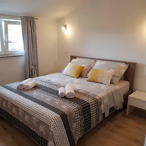  Apartment Nora Stinjan